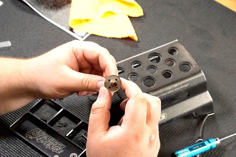 How-To: Differential Assembly (LC Racing EMB Series / LC12B1)