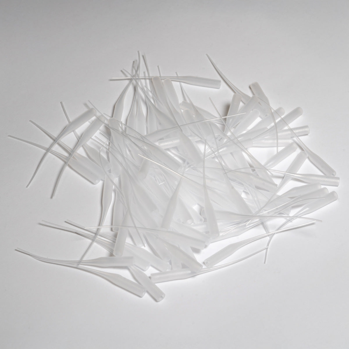 100 qty pile of precision glue tips