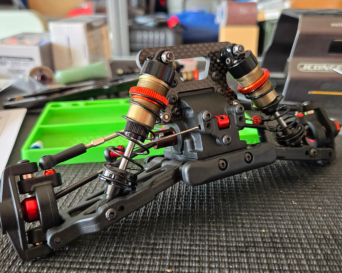First Look: LC Racing LC10B5 V2